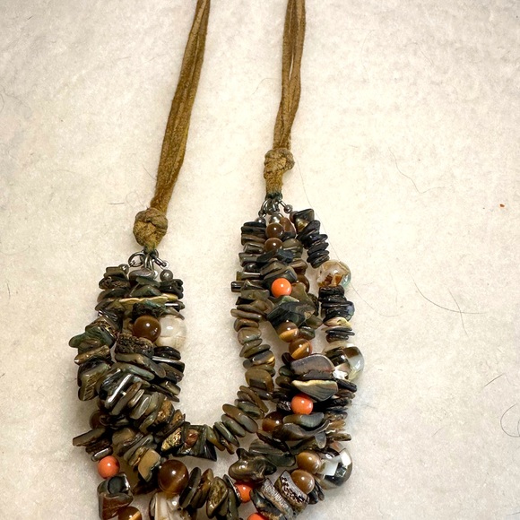 Boho Mineral Shell Tiered Necklace - Picture 1 of 8